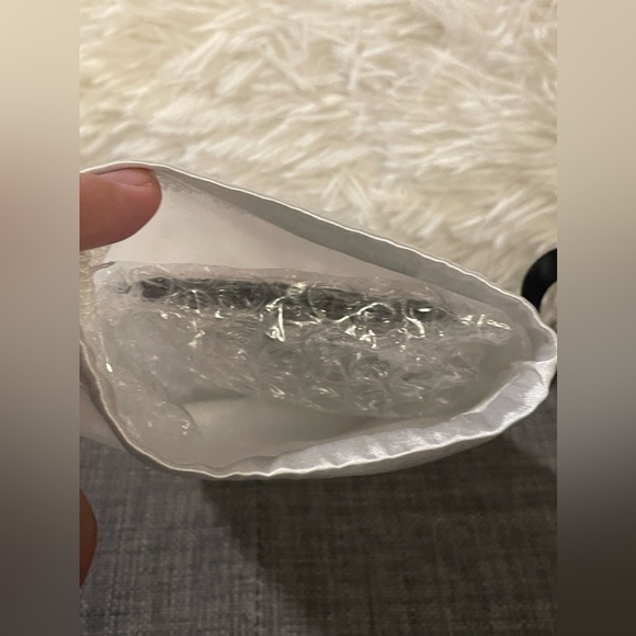 Authentic New JIMMY CHOO Multicoloured Coarse Glitter Card Holder - Picture 8 of 8